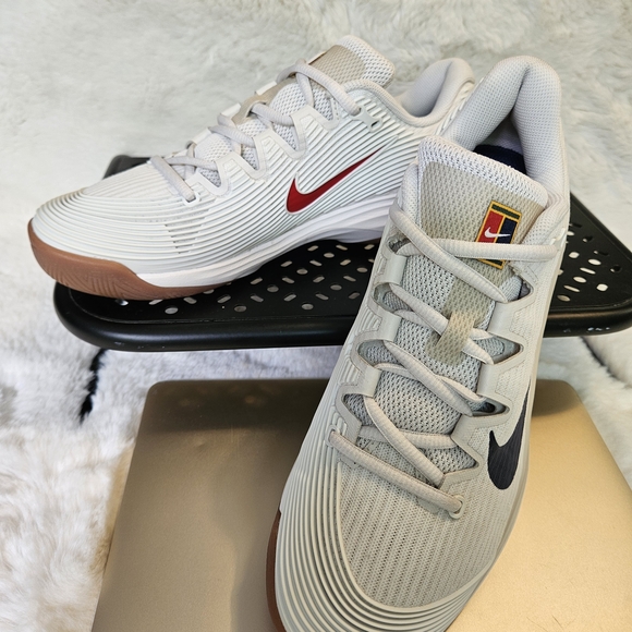 Nike Court Air Zoom Vapor Pro 2 Women’s Size 9.5 White FV5554-101 NWOB - Picture 2 of 8